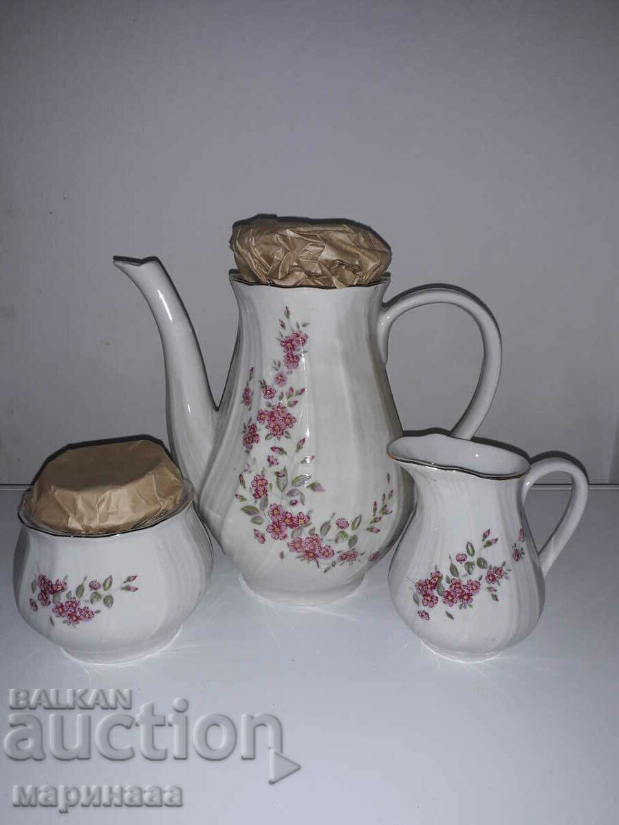 Auction  NEW SOC. SERVICE. BRACELET NEW MARKET. PORCELAIN