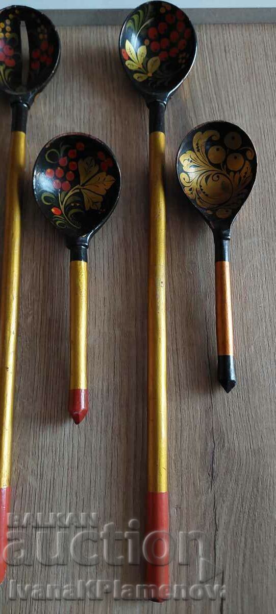 Delivery of Khokhloma Russia Souvenirs for Collectors