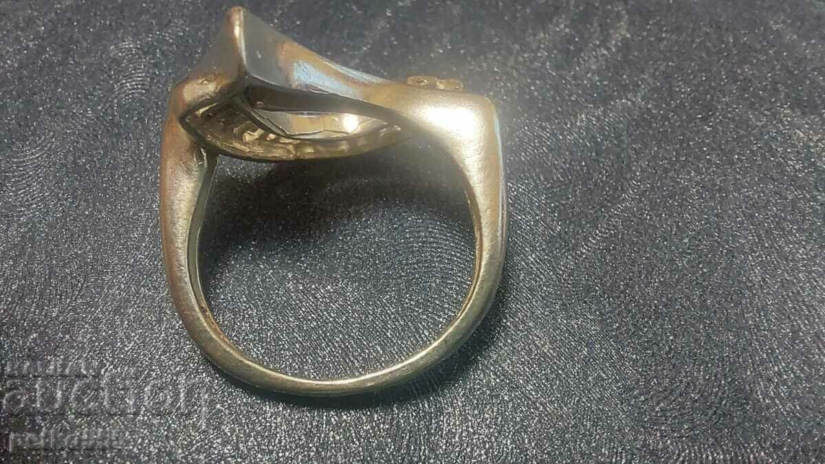 Auction Silver ladies ring Auction Silver ladies ring