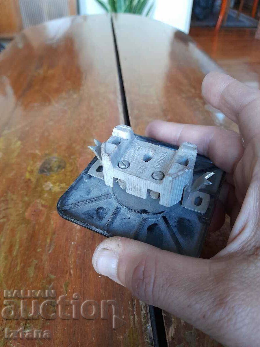 Auction Old electrical outlet Auction Old electrical outlet