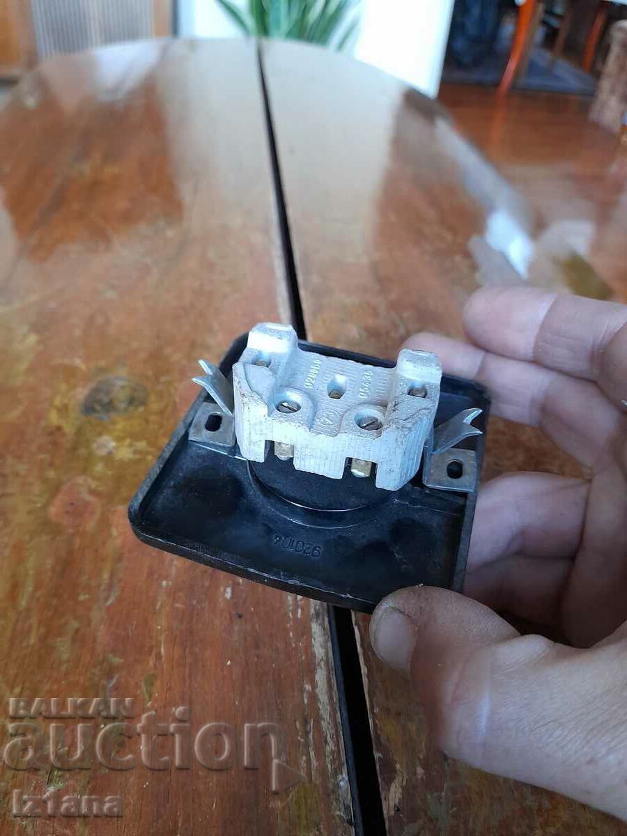 Auction Old electrical outlet Auction Old electrical outlet