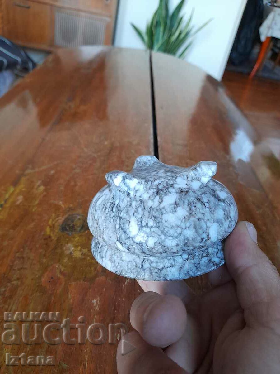 Livrarea castron vechi de marmură Livrarea castron vechi de marmură