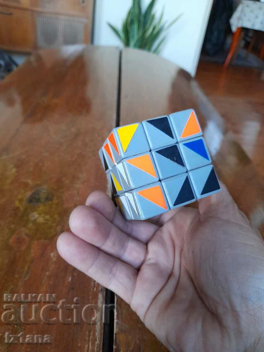 Auction Old cube, stacking cube Auction Old cube, stacking cube