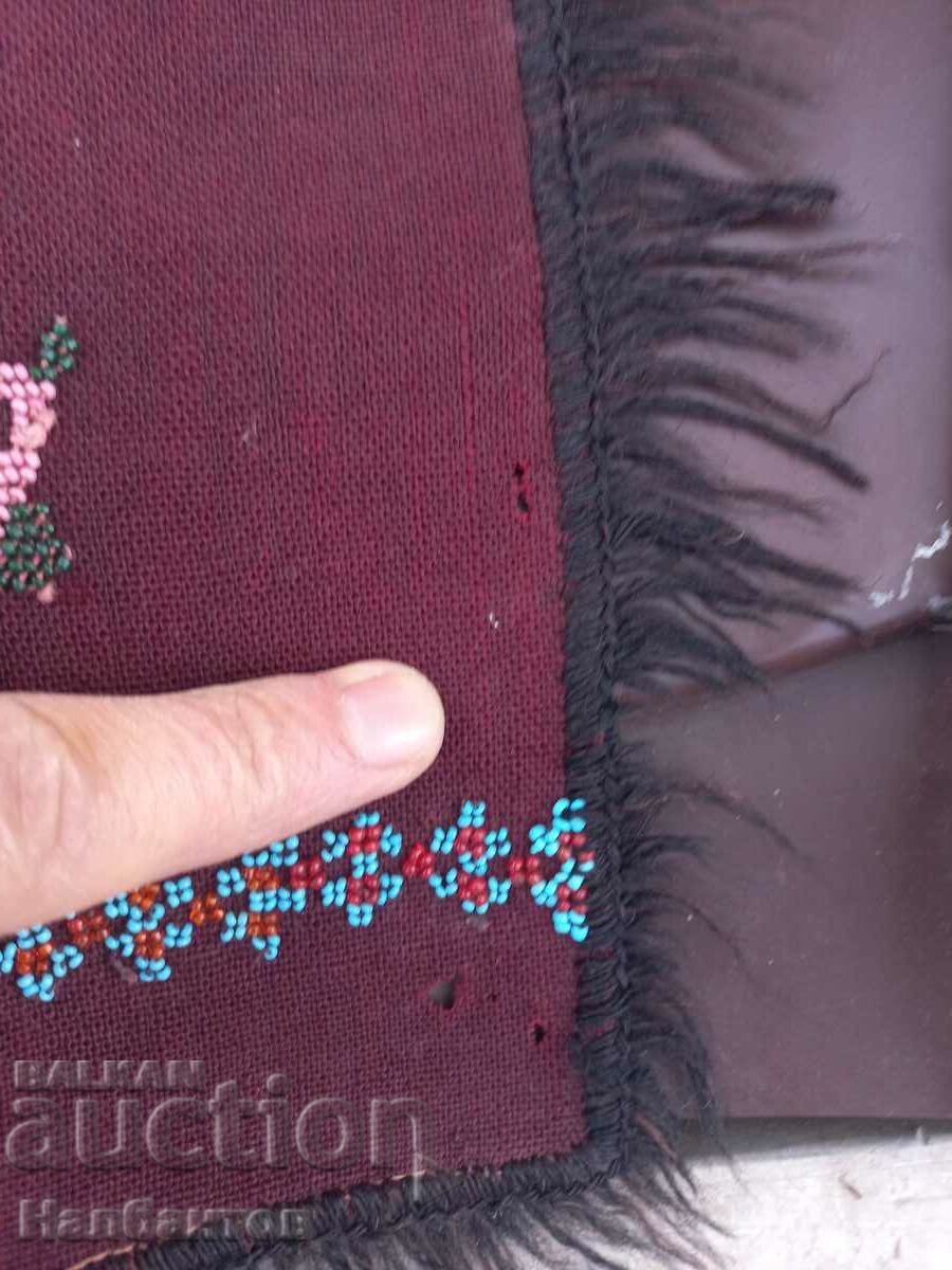 OLD APRON WITH BEADS WEAR - 5 OLD APRON WITH BEADS WEAR - 5