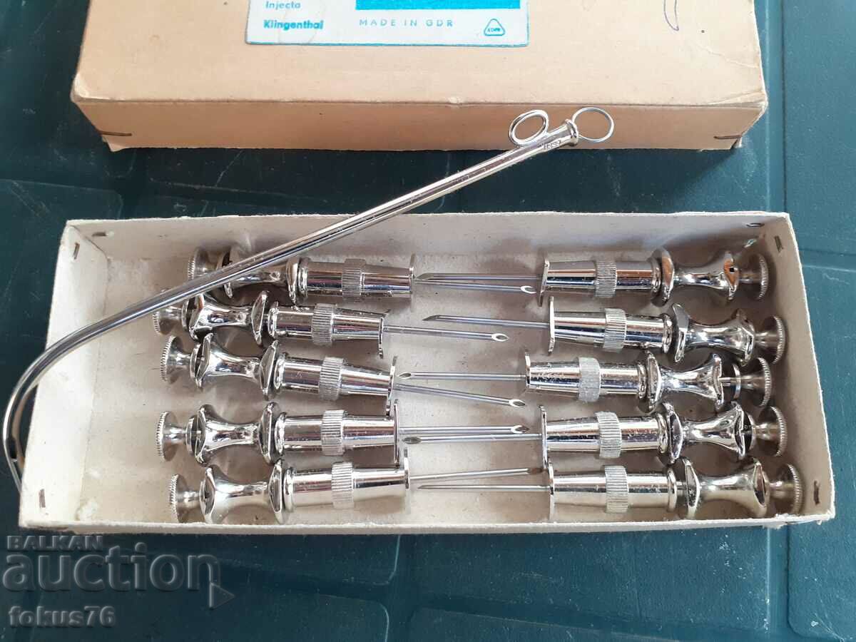 Vintage medical collectible set of puncture needles with price 75.00 BGN | € 38.35 Vintage medical collectible set of puncture needles with price 75.00 BGN | € 38.35