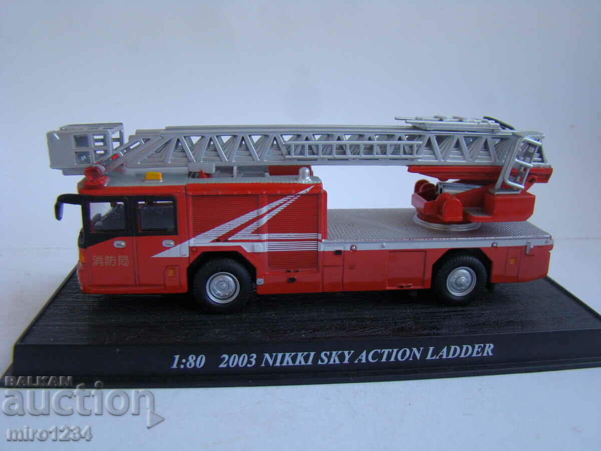 BZC 1:80 NUKKI SKY ACTION MODEL DE JUCĂRIE DE CAMION DE POMPIERI