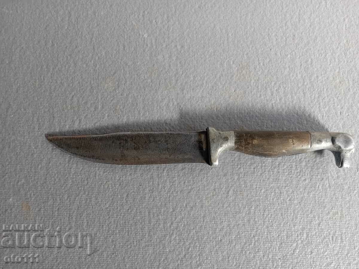 Delivery of OLD KNIFE DOG'S HEAD - BUFFALO HORN Delivery of OLD KNIFE DOG'S HEAD - BUFFALO HORN