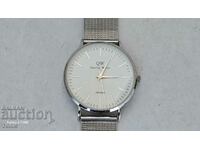 QW QUALITY WATCH QUARTZ RARE WORKS NO WARRANTY B Z C !!!!