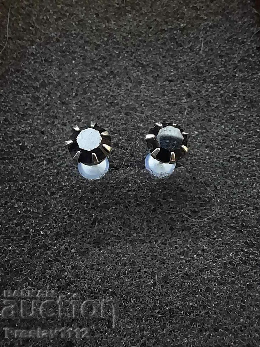 Onyx earrings 6mm