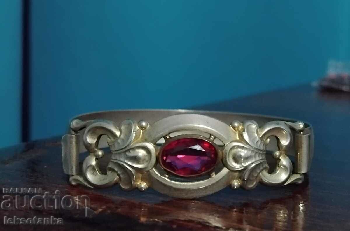 Antique bracelet with a beautiful stone