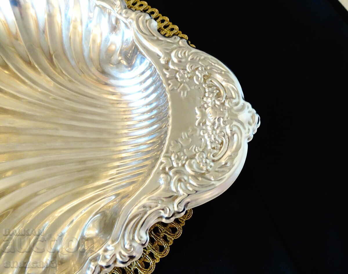 Silver-plated dish for serving mother-of-pearl, baroque. with price 76.00 BGN | € 38.86 Silver-plated dish for serving mother-of-pearl, baroque. with price 76.00 BGN | € 38.86