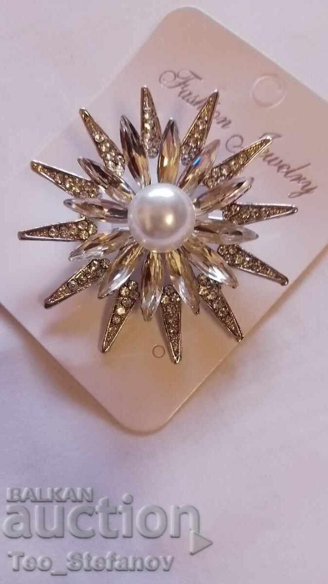 New pearl brooch