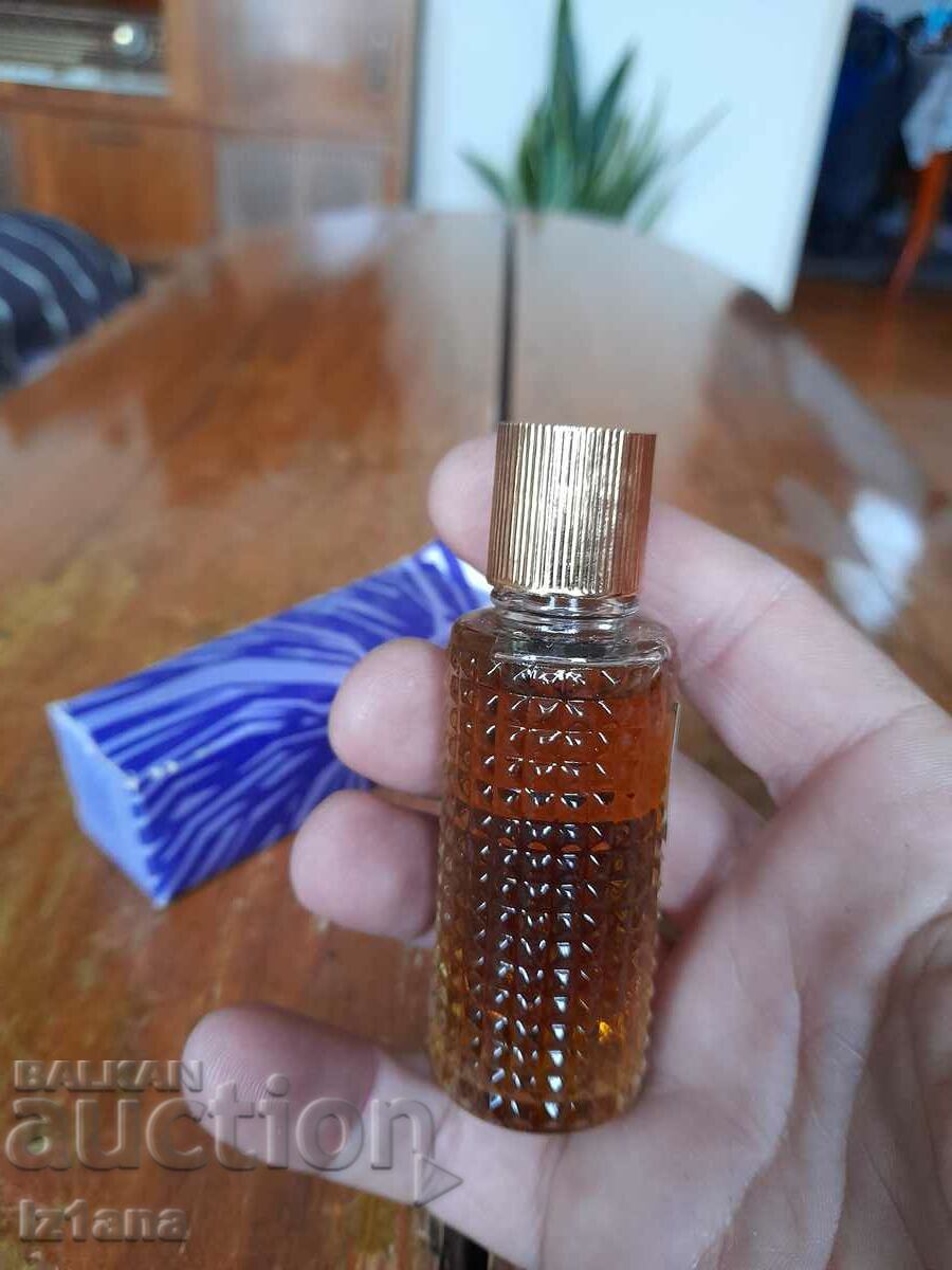 Delivery of Old Salute perfume Delivery of Old Salute perfume