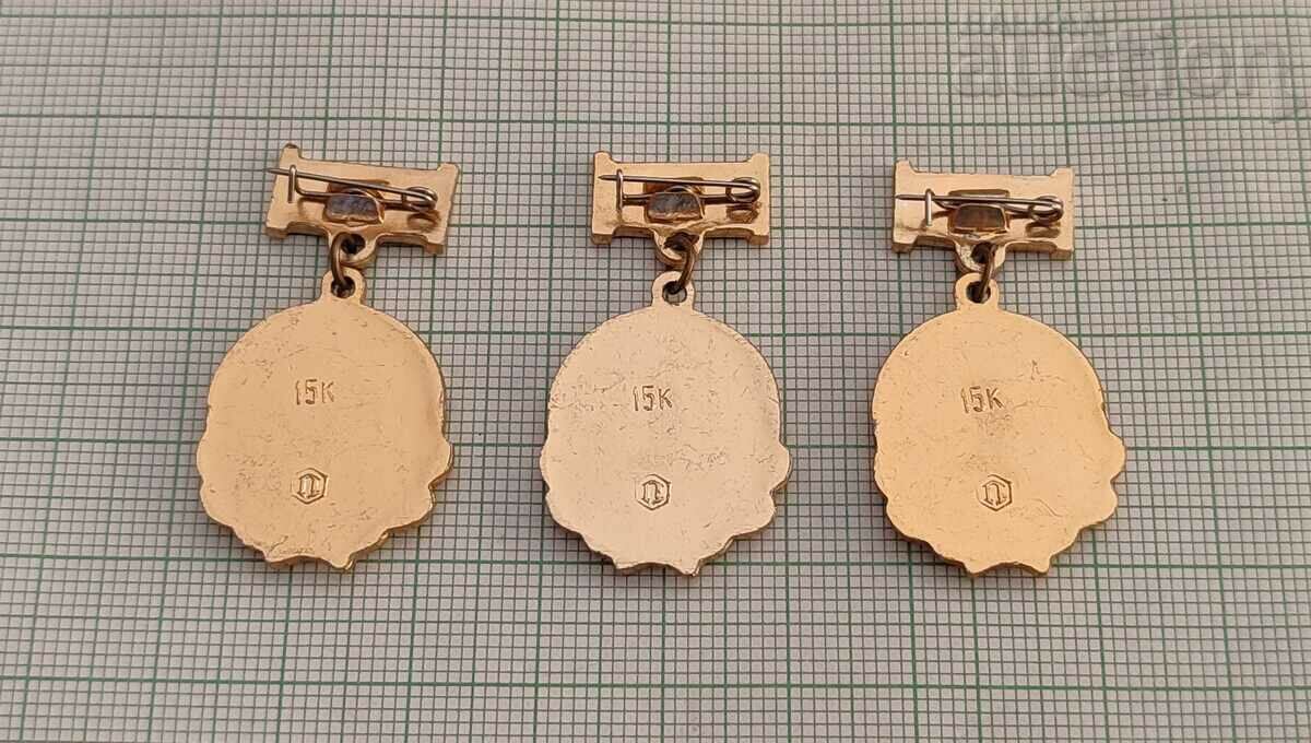 LENIN USSR LOT OF BADGES 3 NUMBERS with price 3.00 BGN | € 1.53 LENIN USSR LOT OF BADGES 3 NUMBERS with price 3.00 BGN | € 1.53