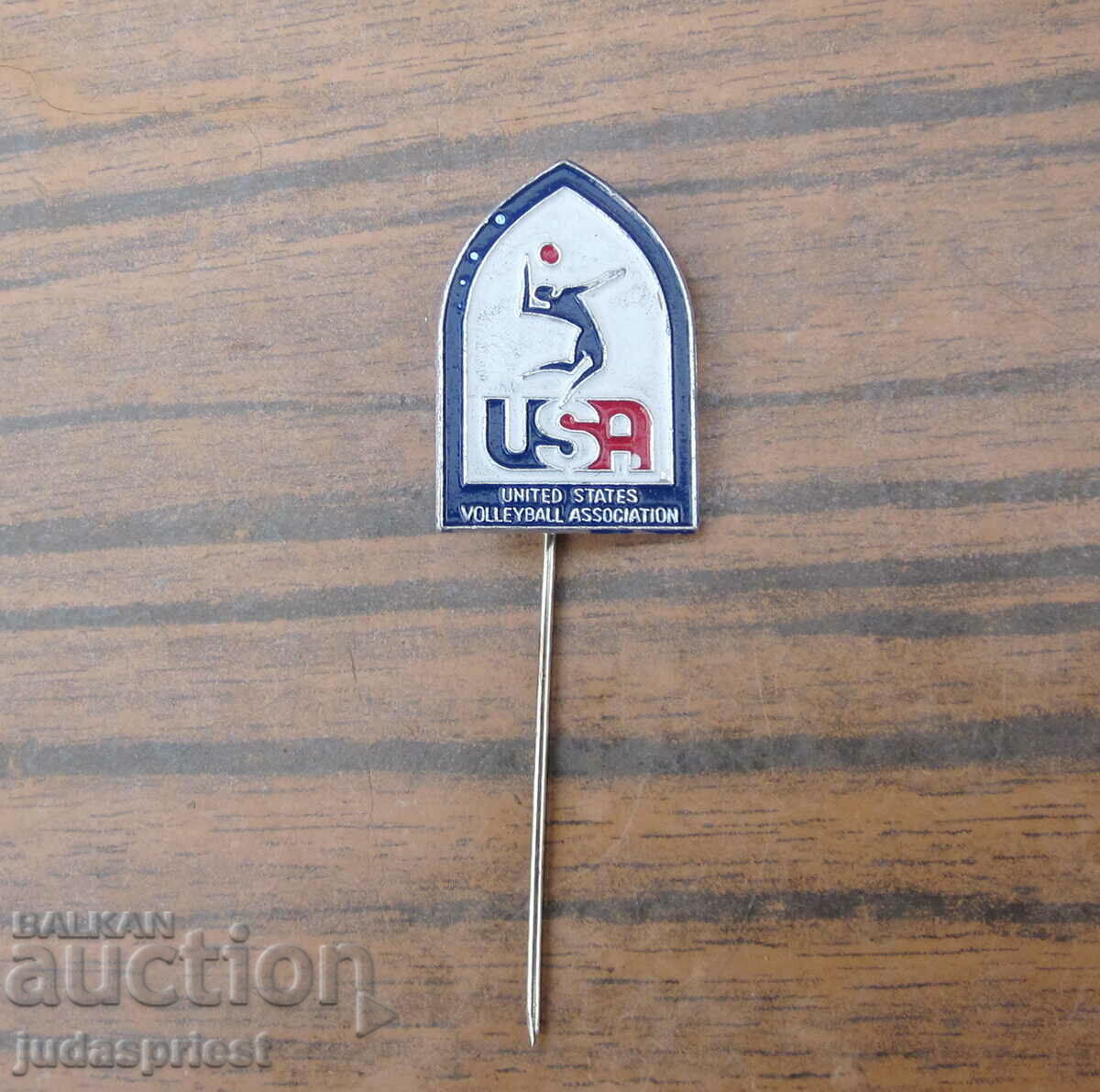 badge sign American Volleyball Federation USA with price 10.00 BGN | € 5.11 badge sign American Volleyball Federation USA with price 10.00 BGN | € 5.11