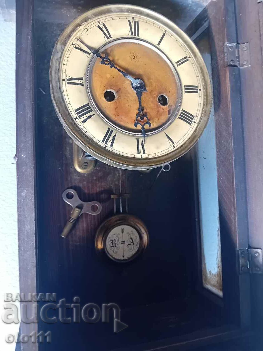 OLD WALL CLOCK - JUNGHANS with price 120.00 BGN | € 61.36 OLD WALL CLOCK - JUNGHANS with price 120.00 BGN | € 61.36