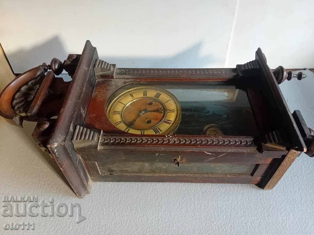 Auction OLD WALL CLOCK - JUNGHANS Auction OLD WALL CLOCK - JUNGHANS