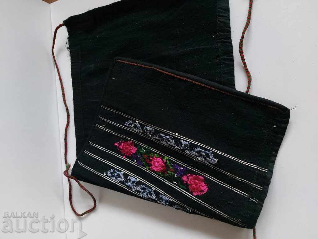 .AUTHENTIC EMBROIDERED APRON WORN BY PISHTIMAL GERAVNA - 5 .AUTHENTIC EMBROIDERED APRON WORN BY PISHTIMAL GERAVNA - 5