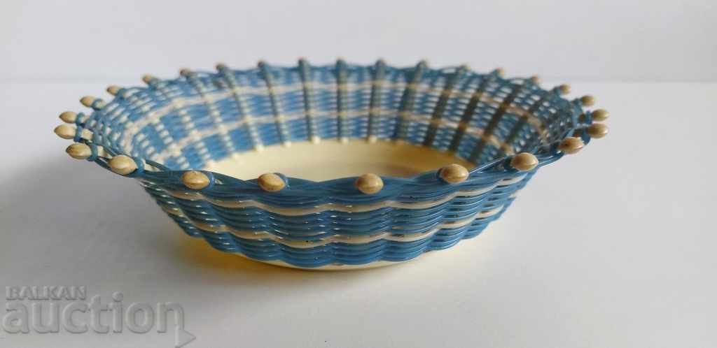 Auction .EARLY SOC KNITTED PLASTIC BREAD BREAD RSV HOREMAG CHAIR Auction .EARLY SOC KNITTED PLASTIC BREAD BREAD RSV HOREMAG CHAIR