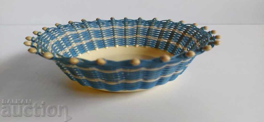 Delivery of .EARLY SOC KNITTED PLASTIC BREAD BREAD RSV HOREMAG CHAIR Delivery of .EARLY SOC KNITTED PLASTIC BREAD BREAD RSV HOREMAG CHAIR