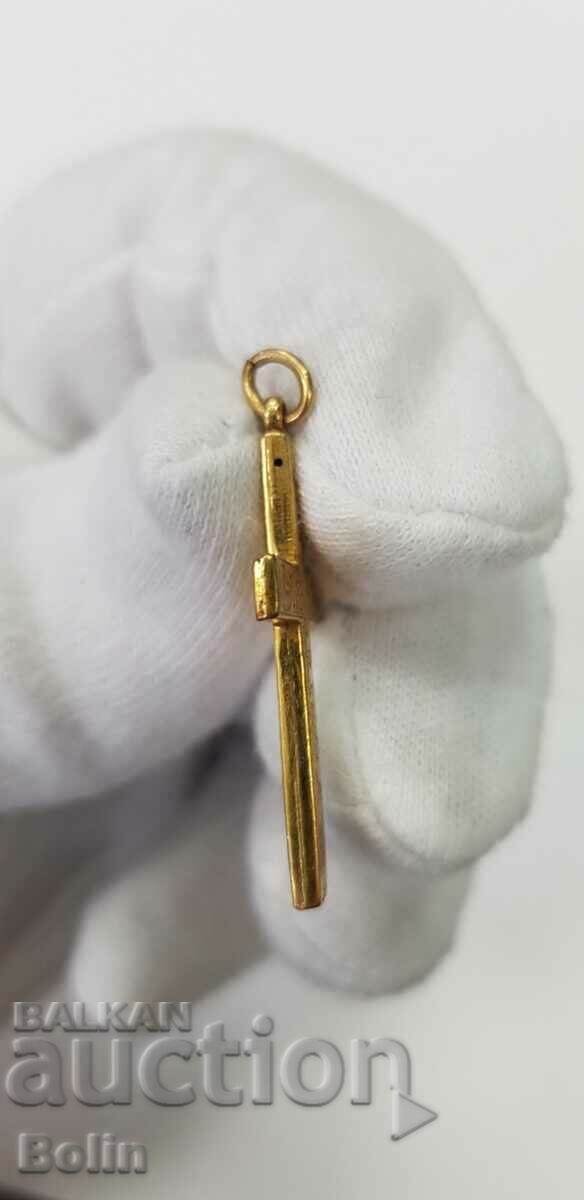 Delivery of A rare late 19th century European engraved gilt cross Delivery of A rare late 19th century European engraved gilt cross