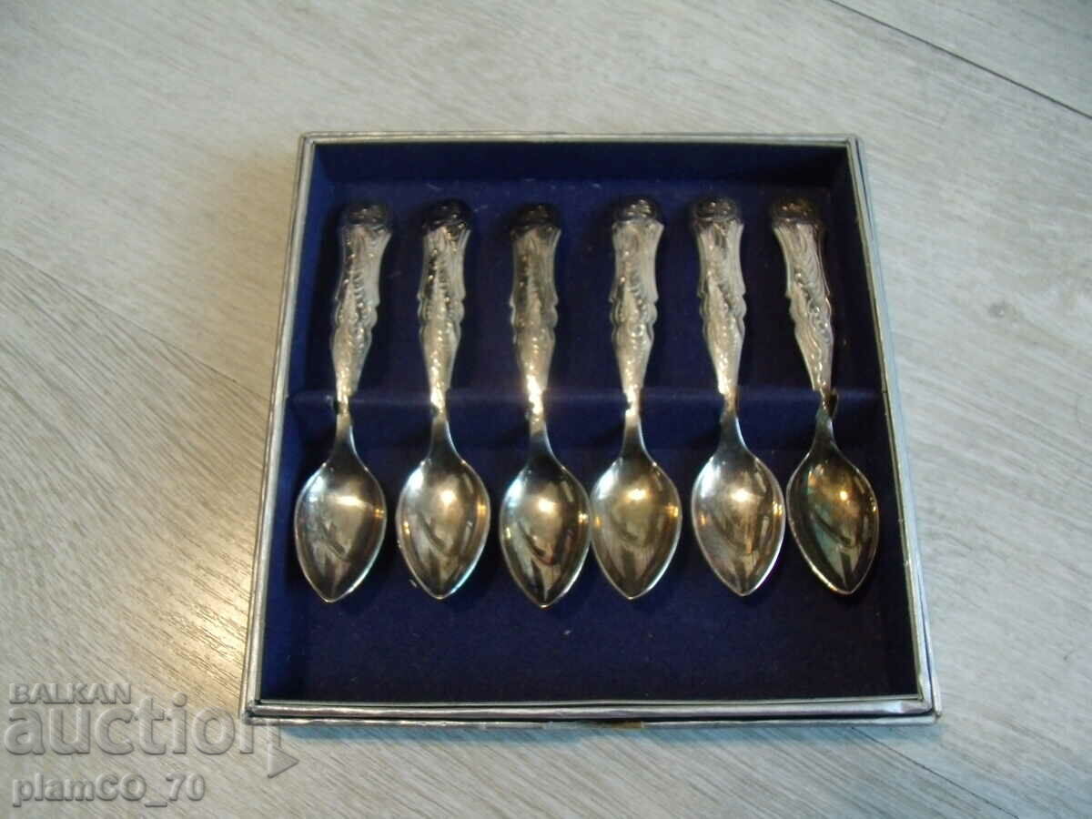 No.*7766 old small metal spoons - set of 6 pieces