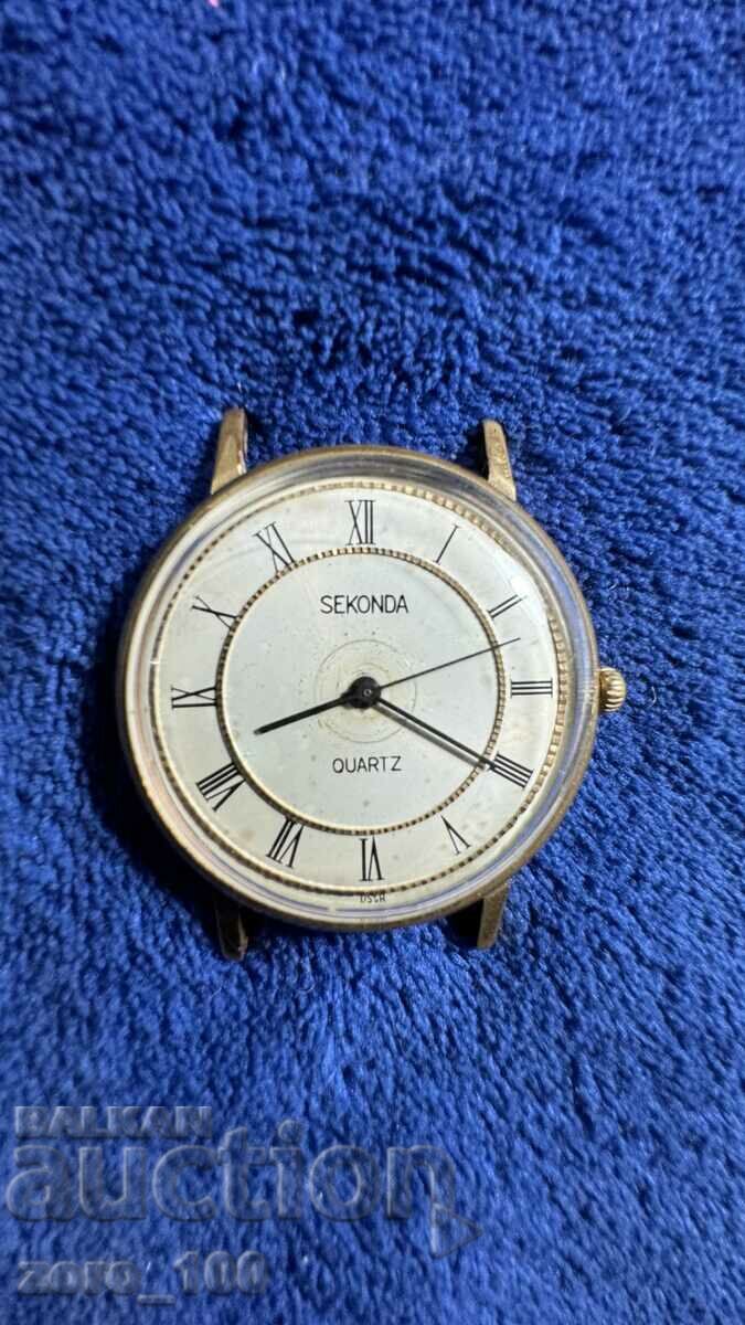 Watch, quartz Seconds, gold plating, works! with price 35.00 BGN | € 17.90 Watch, quartz Seconds, gold plating, works! with price 35.00 BGN | € 17.90