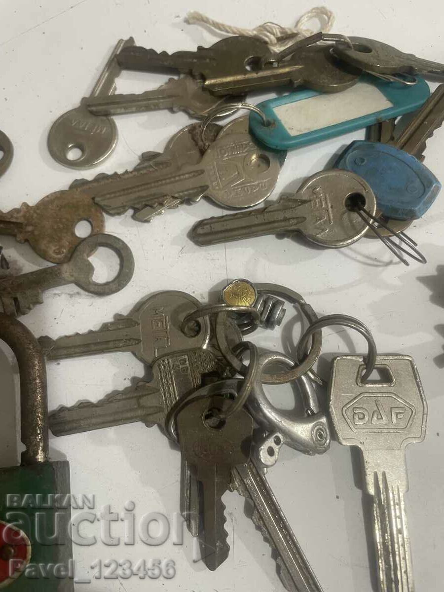 Old keys etc. - 5 Old keys etc. - 5