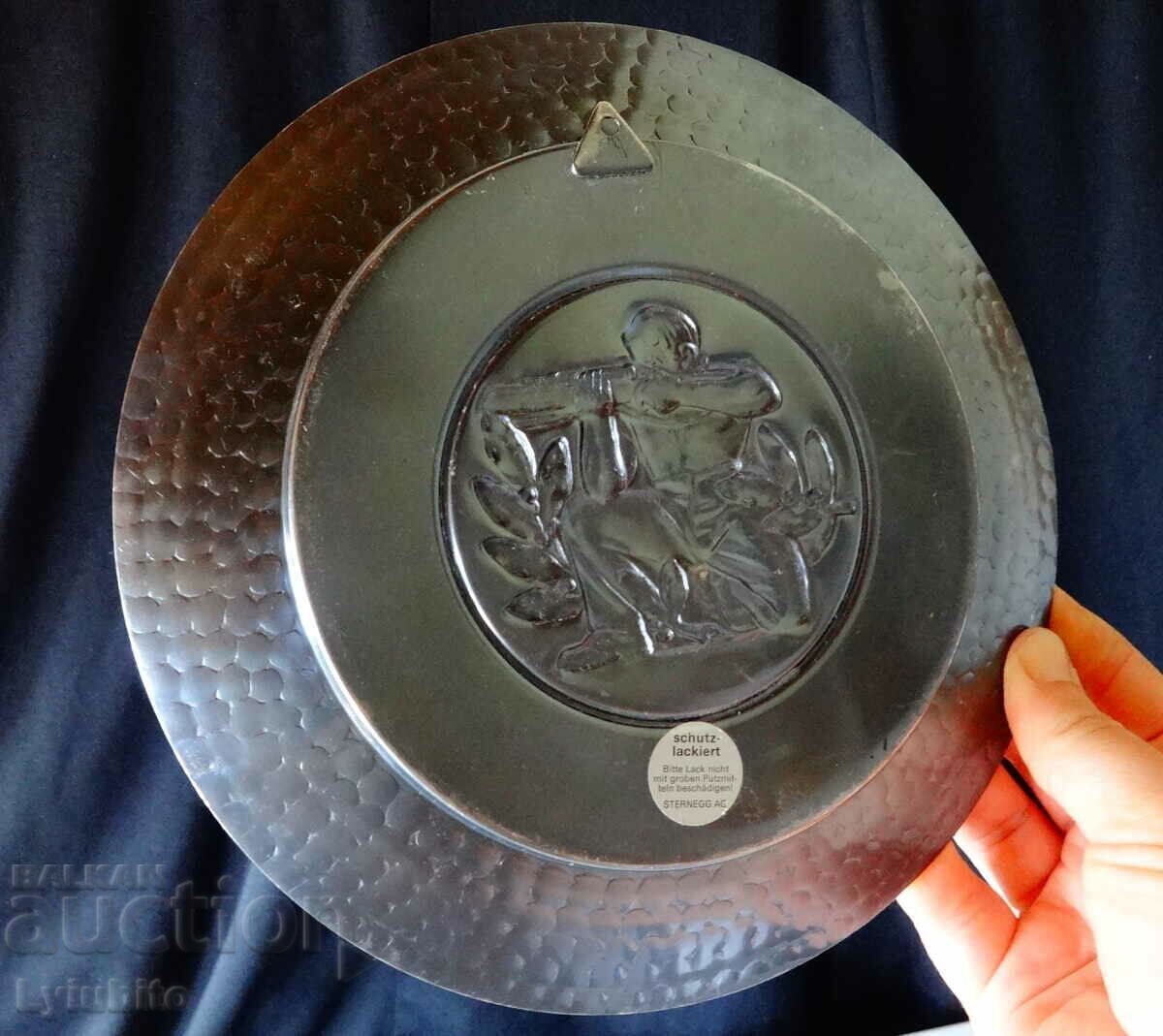 Delivery of Caldera plate, Sagittarius panel, Hunter Delivery of Caldera plate, Sagittarius panel, Hunter