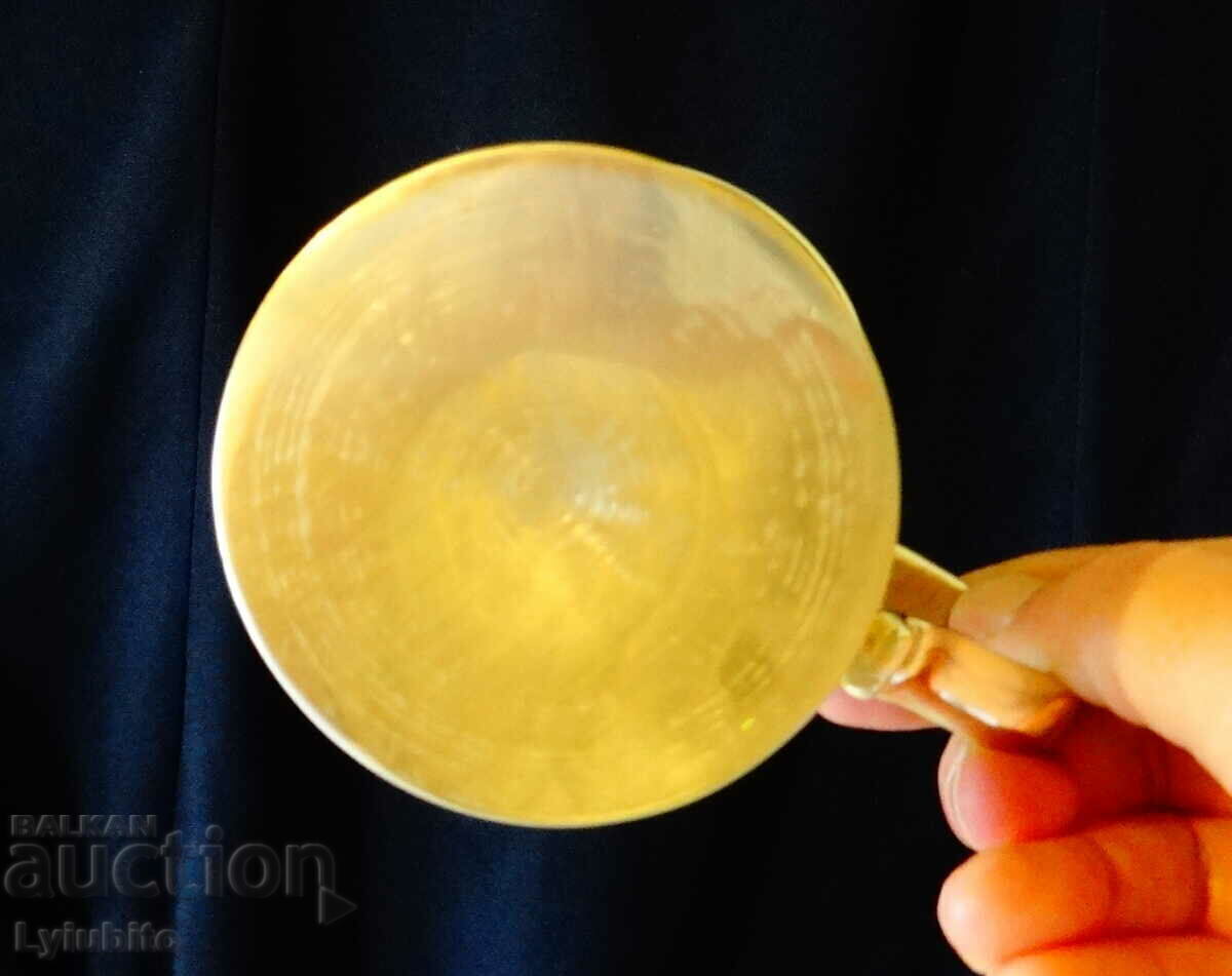 Delivery of Massive bronze wine cup plus glass cup Delivery of Massive bronze wine cup plus glass cup