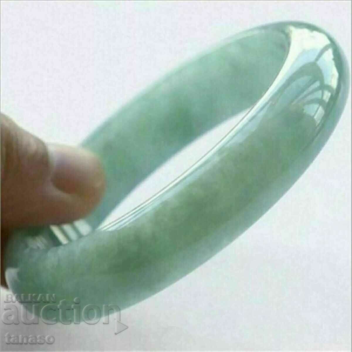 Natural light green jade bracelet with price € 30.00 | 58.68 BGN