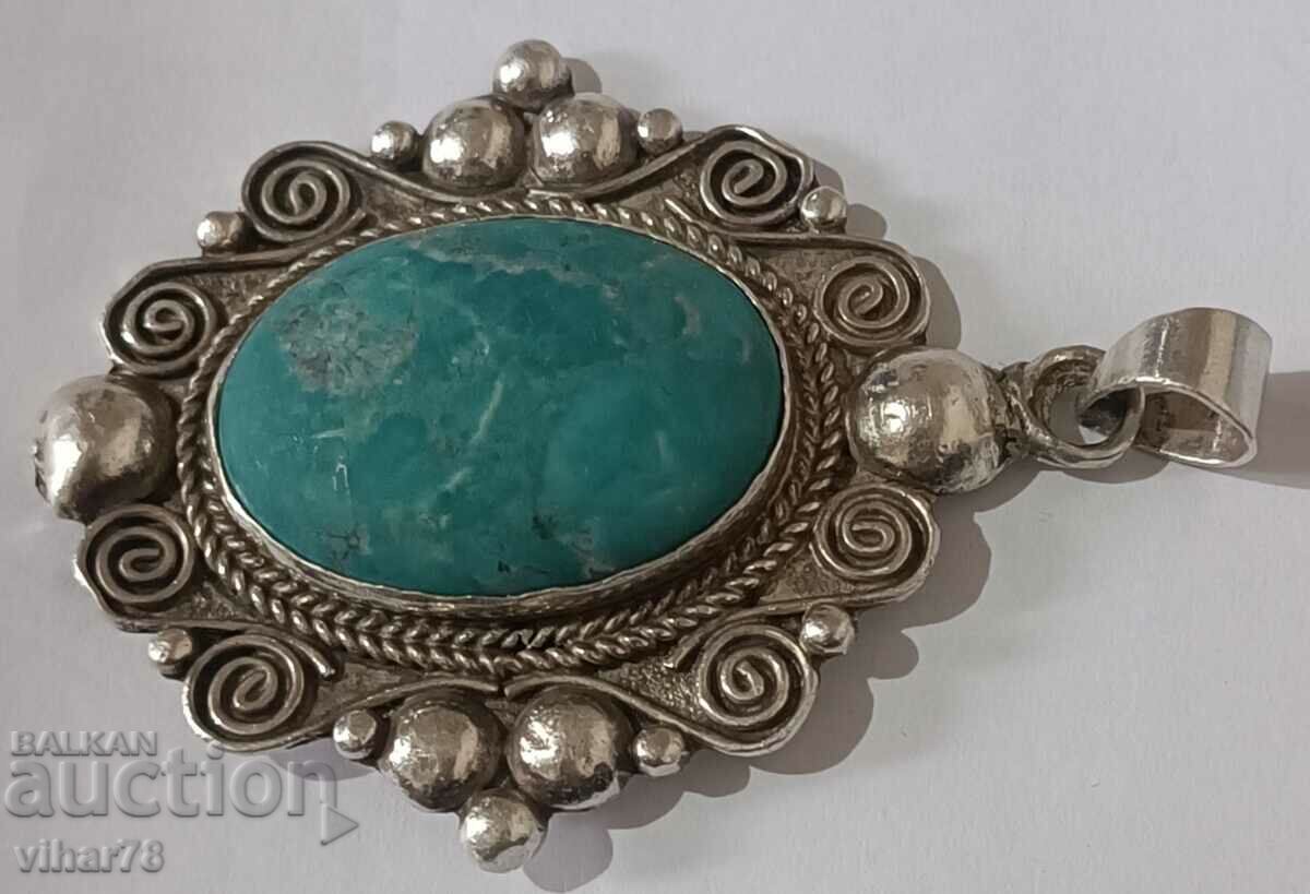 Medalină din argint masiv cu turcoaz cu preț € 129.99 | 254.24 BGN