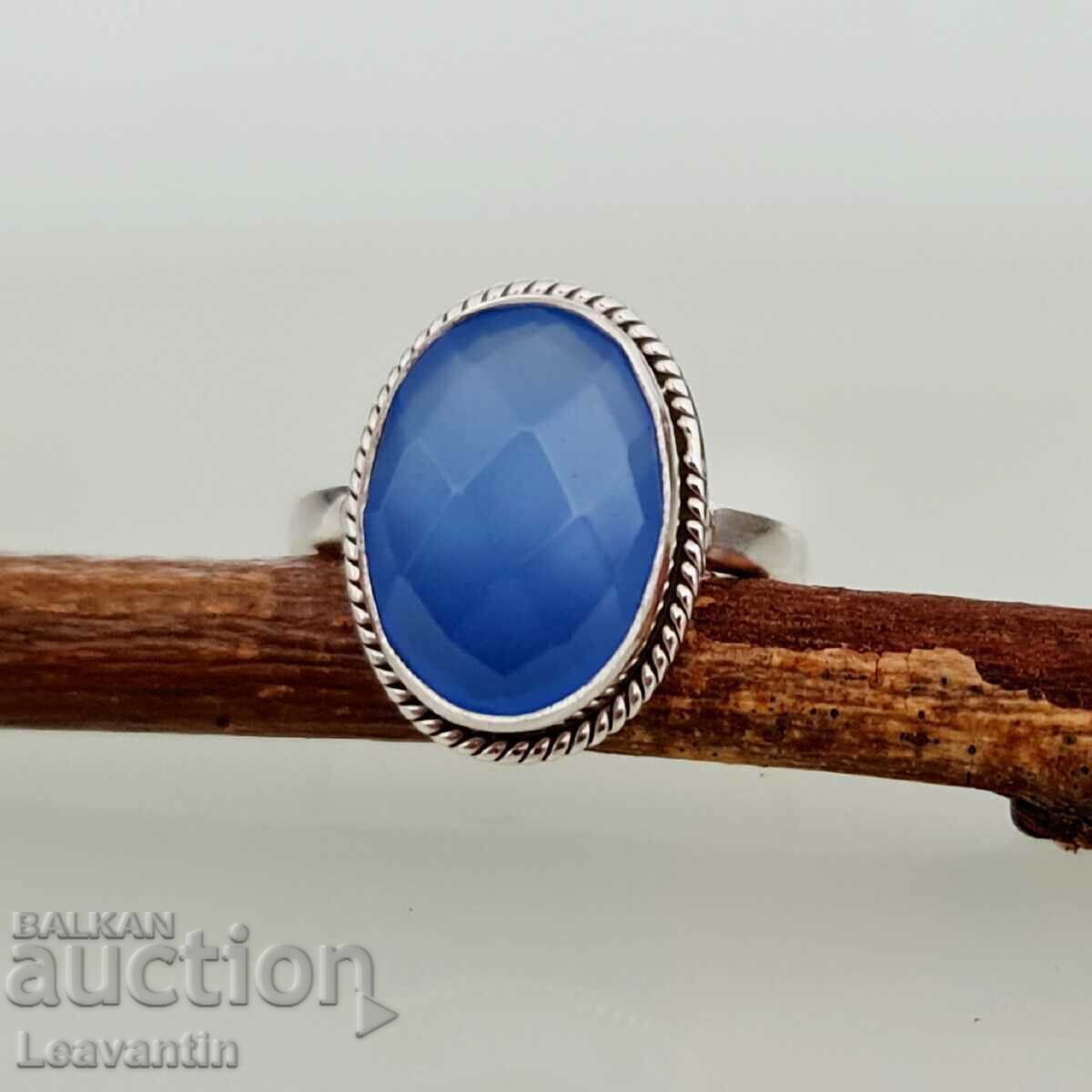 5519 Silver ring with blue chalcedony