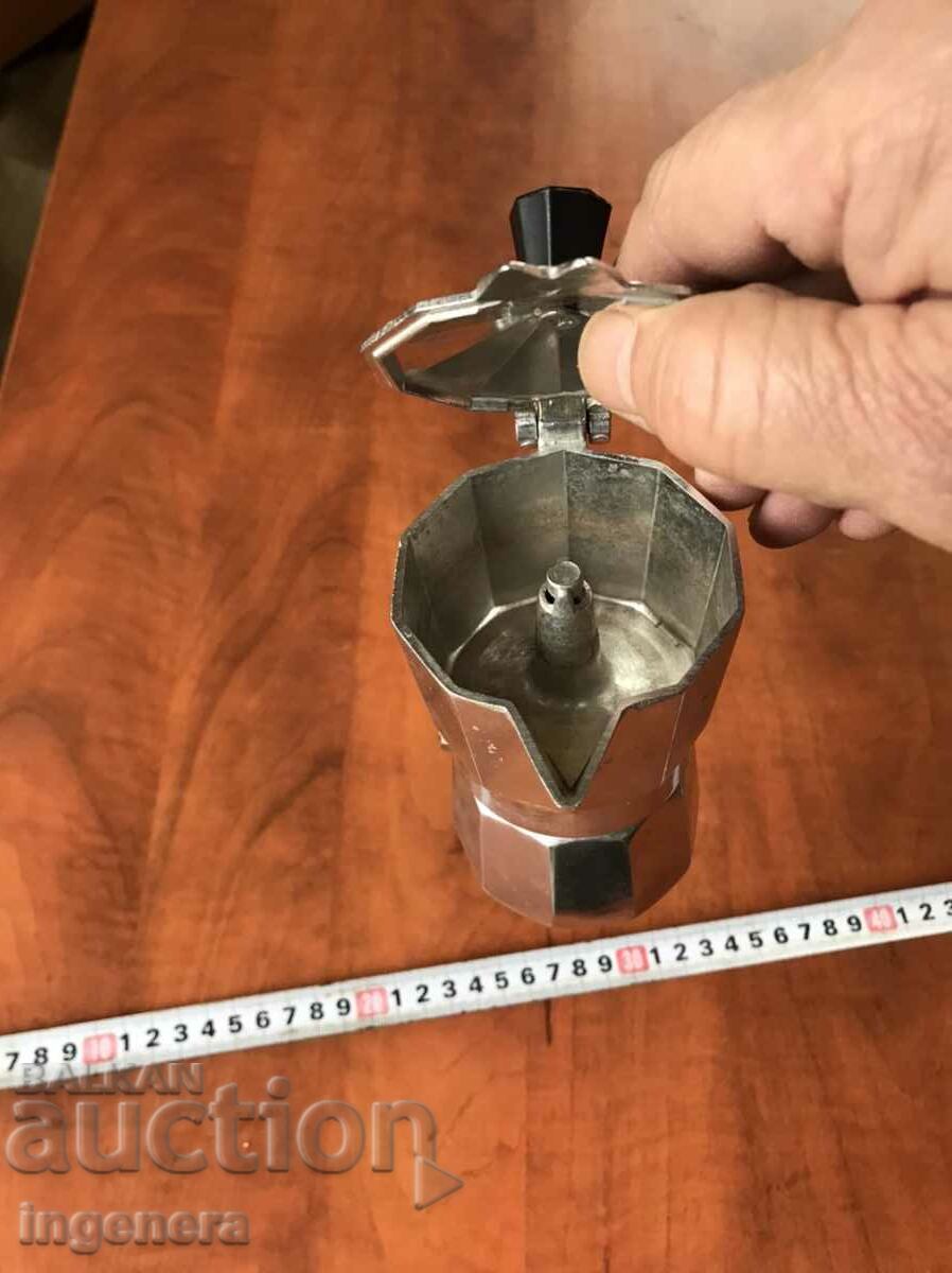 Auction COFFEE MACHINE METAL ITALY FOR 1 COFFEE Auction COFFEE MACHINE METAL ITALY FOR 1 COFFEE