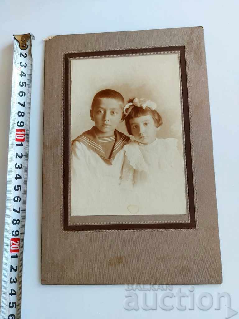Delivery of OLD CHILDHOOD PHOTOGRAPH CARDBOARD PORTRAIT KINGDOM OF BULGAR Delivery of OLD CHILDHOOD PHOTOGRAPH CARDBOARD PORTRAIT KINGDOM OF BULGAR