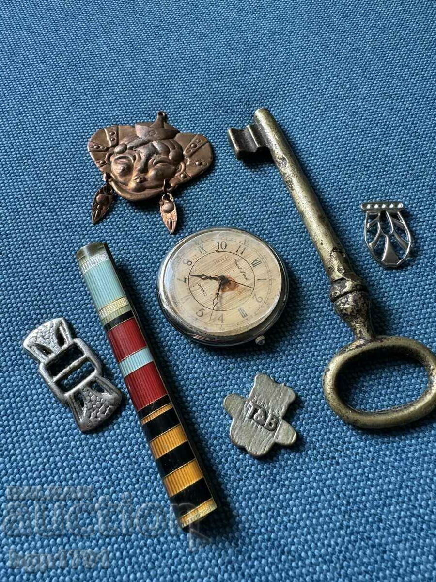 Lot of 7 antique items with price 10.00 BGN | € 5.11 Lot of 7 antique items with price 10.00 BGN | € 5.11
