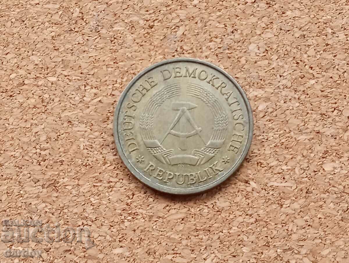 GDR 20 pfennig, 1969 with price 0.90 BGN | € 0.46 GDR 20 pfennig, 1969 with price 0.90 BGN | € 0.46