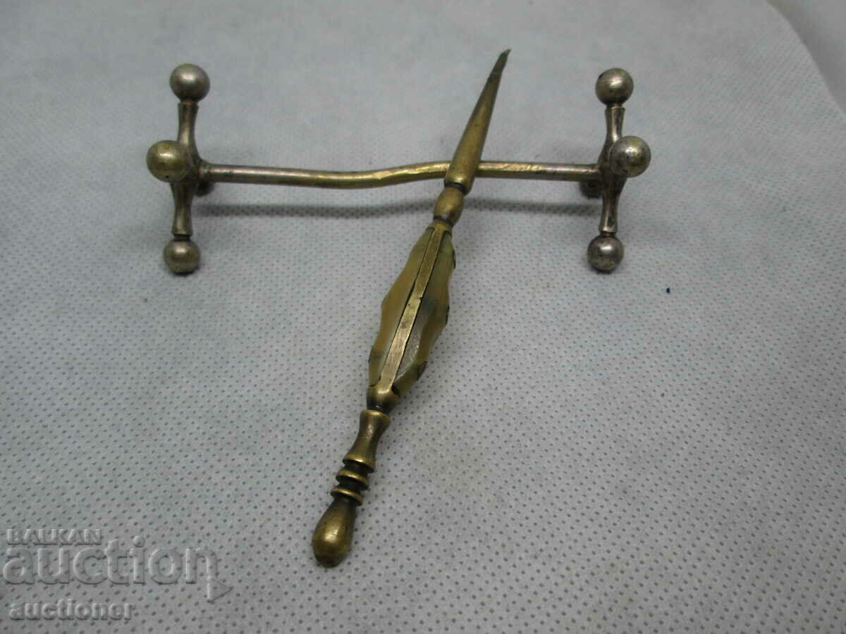 OLD NEEDLE FIBULA - 5 OLD NEEDLE FIBULA - 5