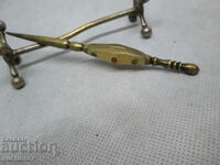 OLD NEEDLE FIBULA