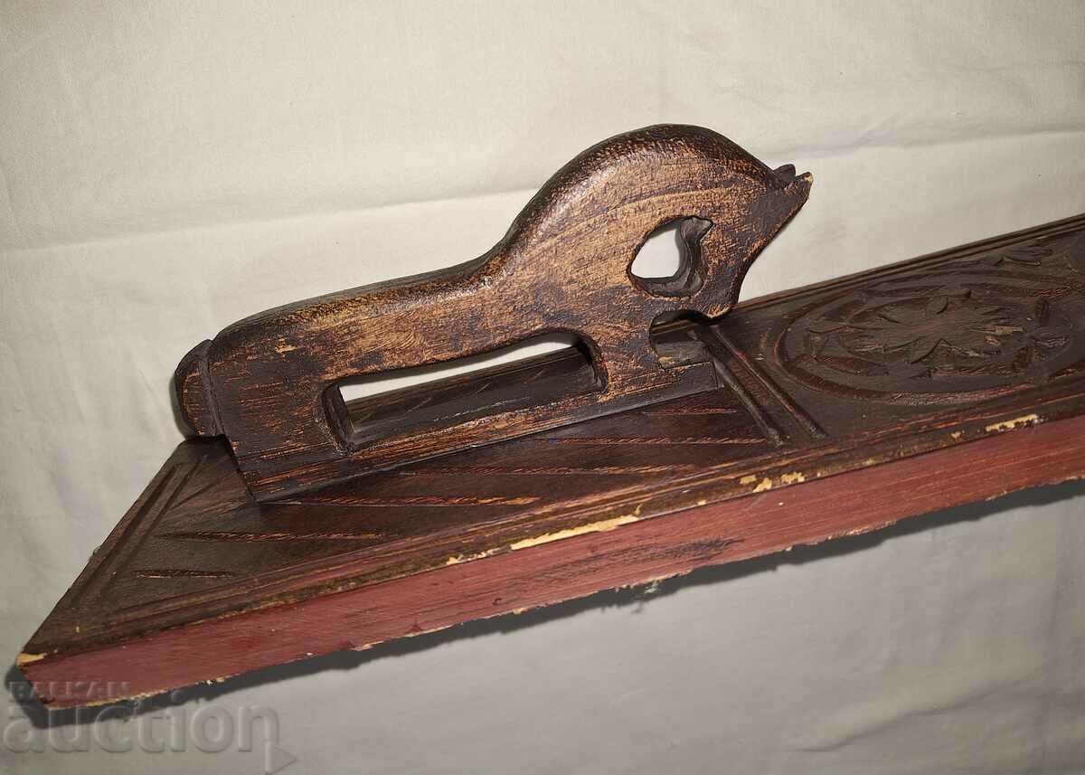 Auction An old traditional Scandinavian appliance--an ironing board Auction An old traditional Scandinavian appliance--an ironing board