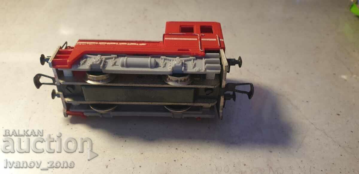 Delivery of Piko Gutzold Rangerloic BN150 HO Shunting Locomotive Delivery of Piko Gutzold Rangerloic BN150 HO Shunting Locomotive