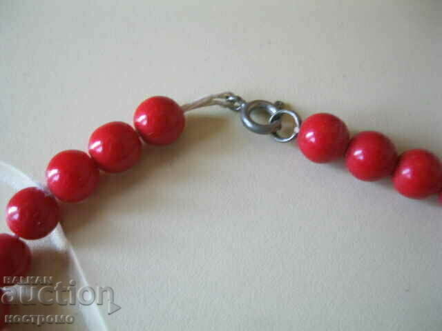 Delivery of An old soca necklace