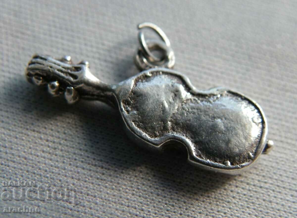 Auction "Professional" silver locket with enamel Auction "Professional" silver locket with enamel