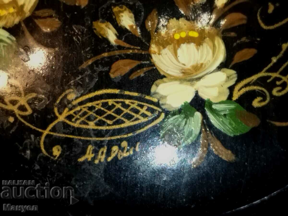 Delivery of Palekh miniature.