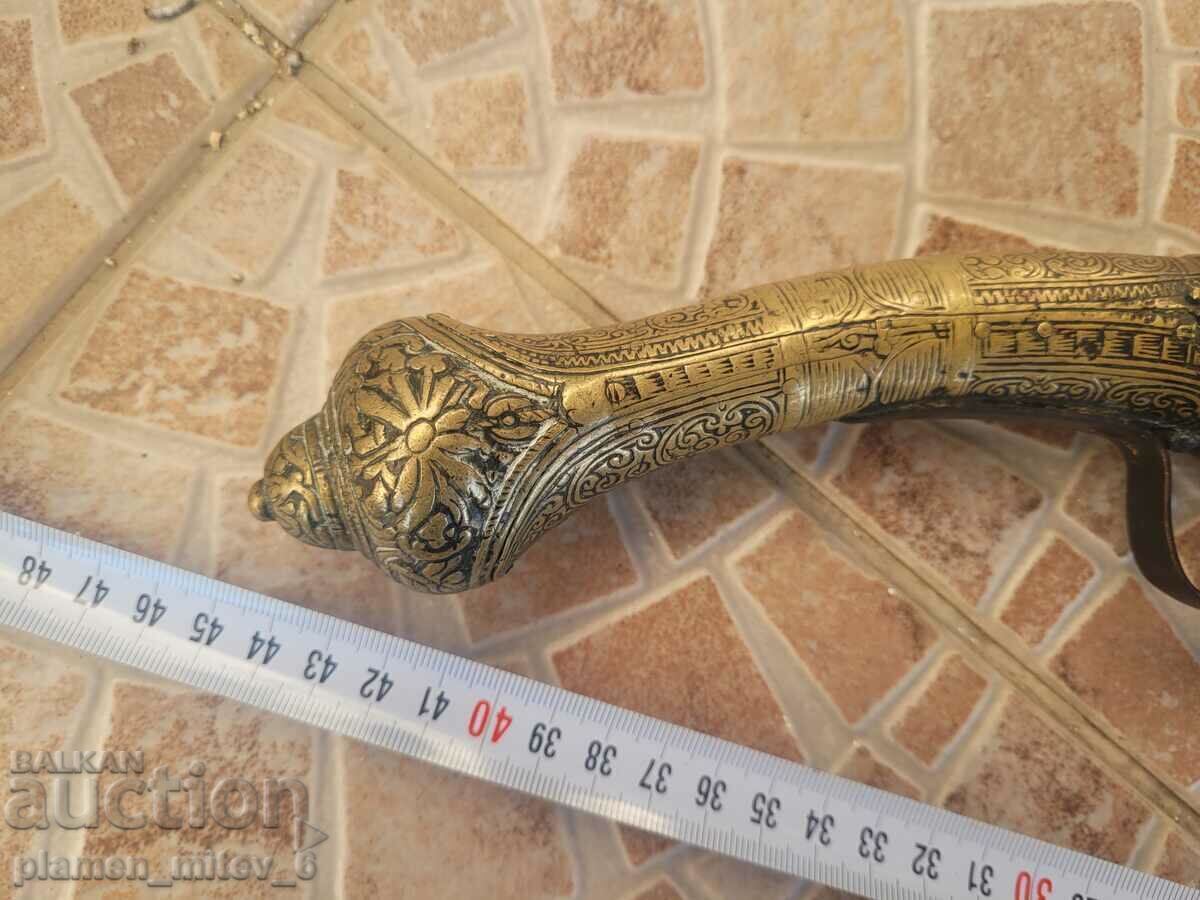 Arnaut pistol, pishtov, flint, euzalia with price 1800.00 BGN | € 920.33