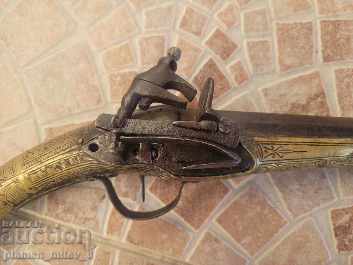 Аукцион Арнаутски пистолет, пищов, кремъклия, евзалия