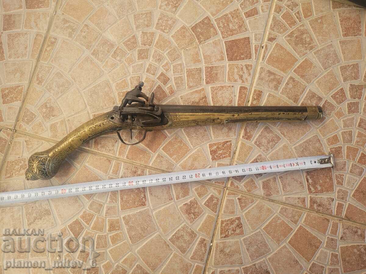 Арнаутски пистолет, пищов, кремъклия