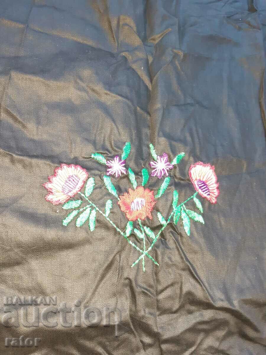 Delivery of Authentic apron, costume Delivery of Authentic apron, costume