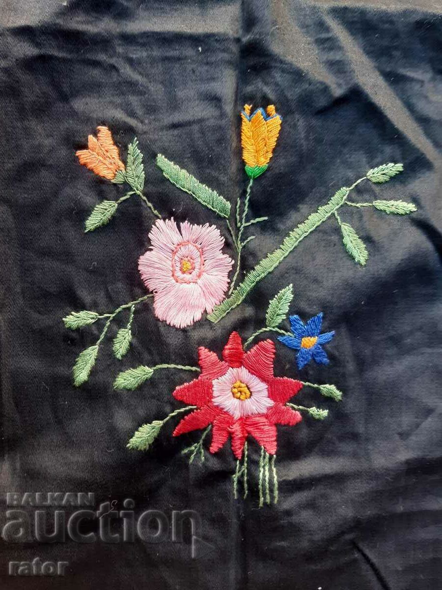 Delivery of Authentic apron, costume Delivery of Authentic apron, costume