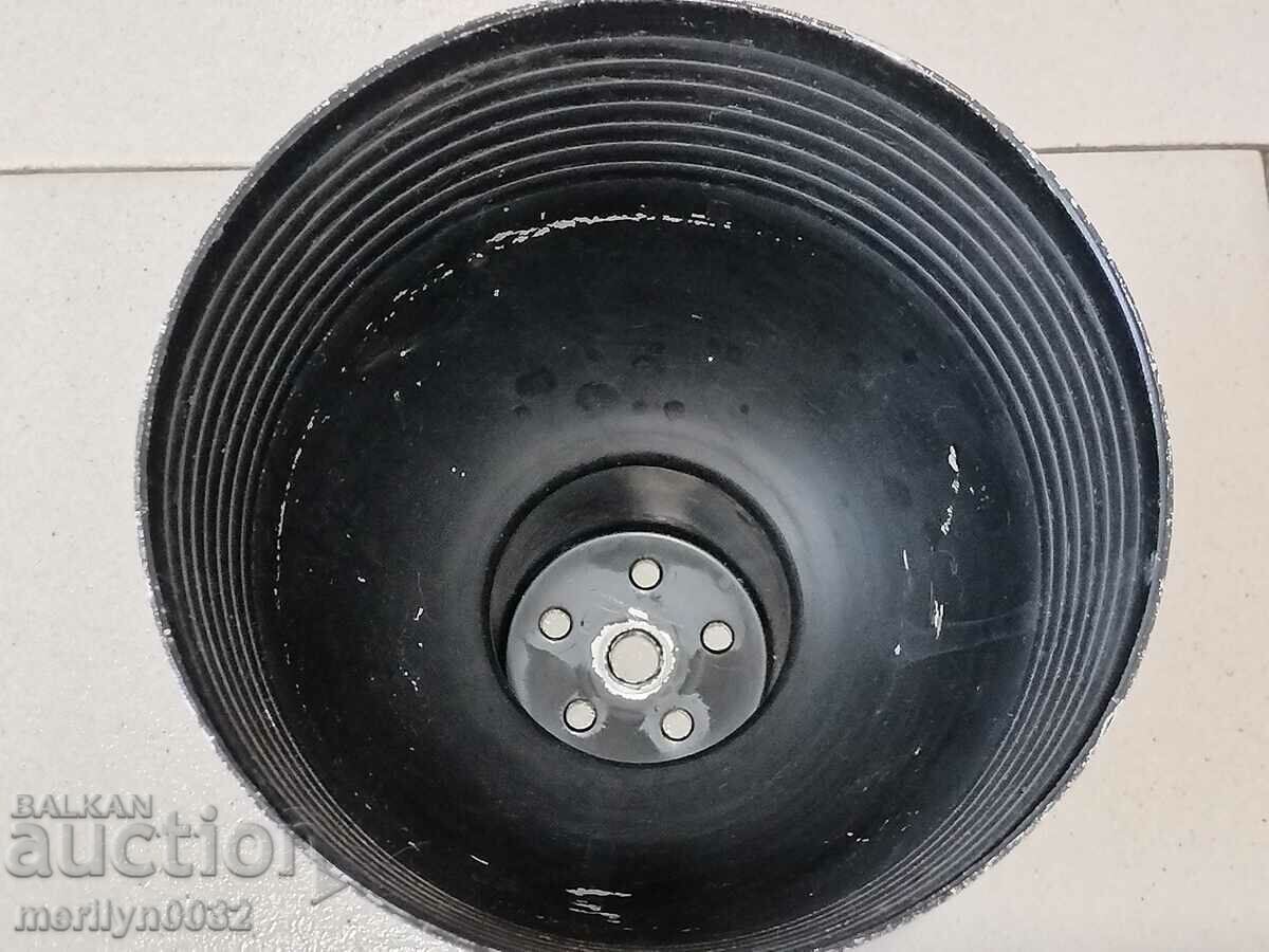 Aluminum reflector of an industrial lamp shade - 5 Aluminum reflector of an industrial lamp shade - 5